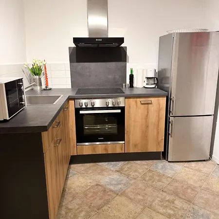 Apartamento Stadthäuschen - Monteurunterkunft&wohnen Auf Zeit Für Bis Zu 3 Personen